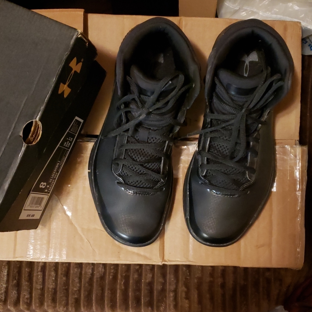 SOLDUnder Armour tennis
